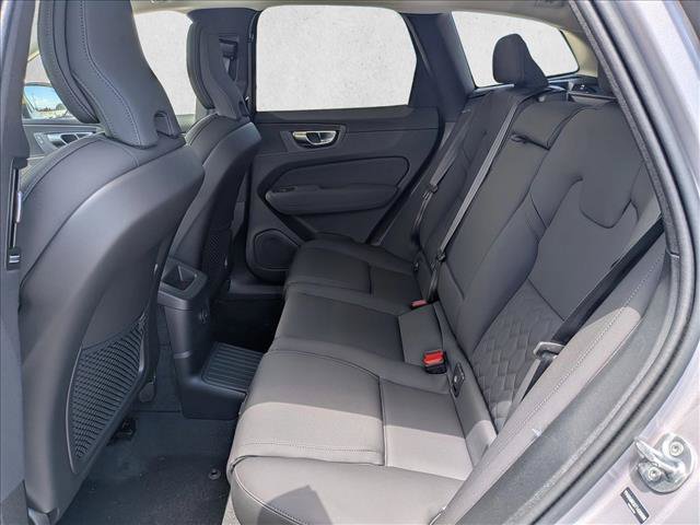 New 2026 Volvo XC60 T8 Plus w/ Climate Package PRO AWD/4WD image 17