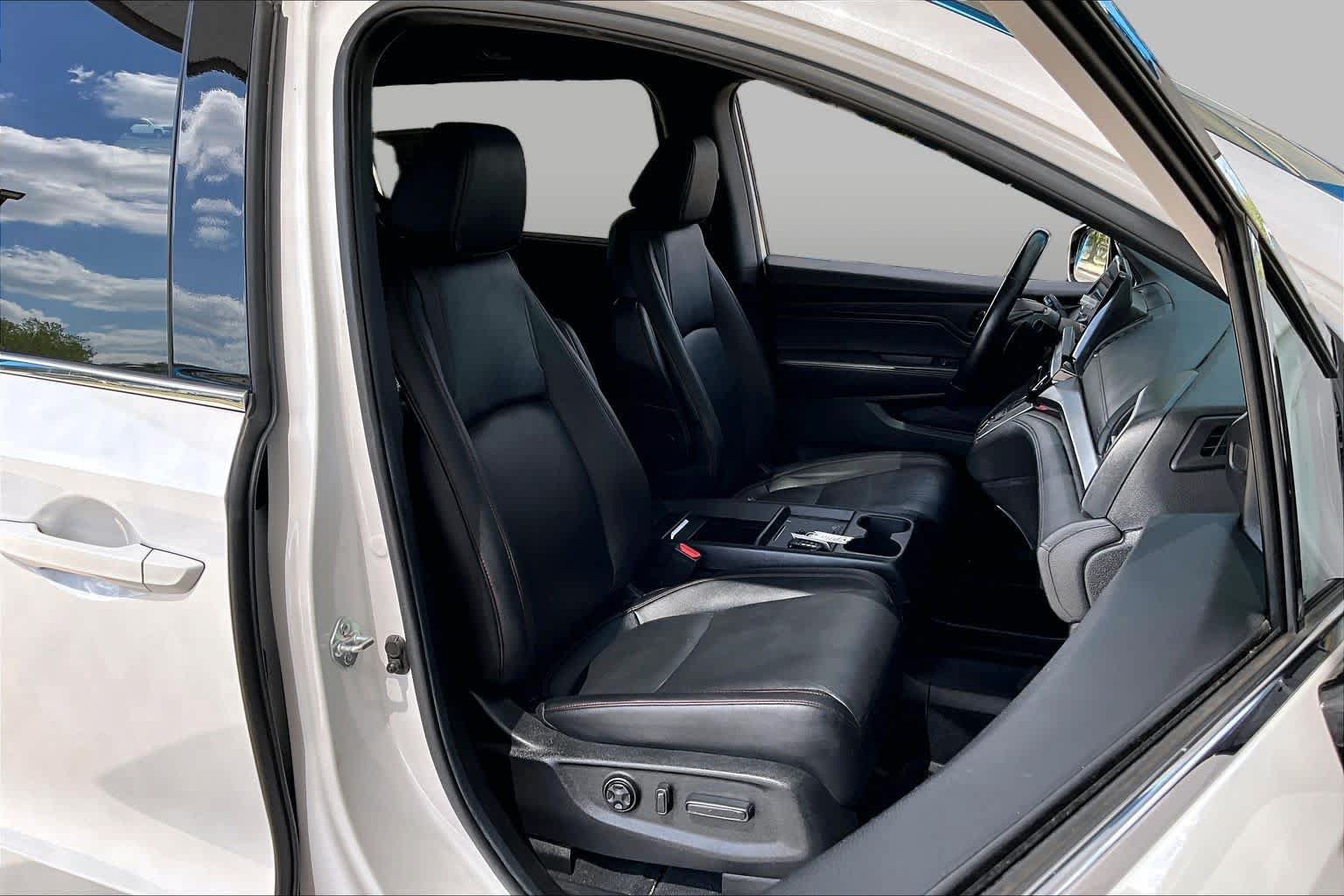 Used 2025 Honda Odyssey Sport-L image 9