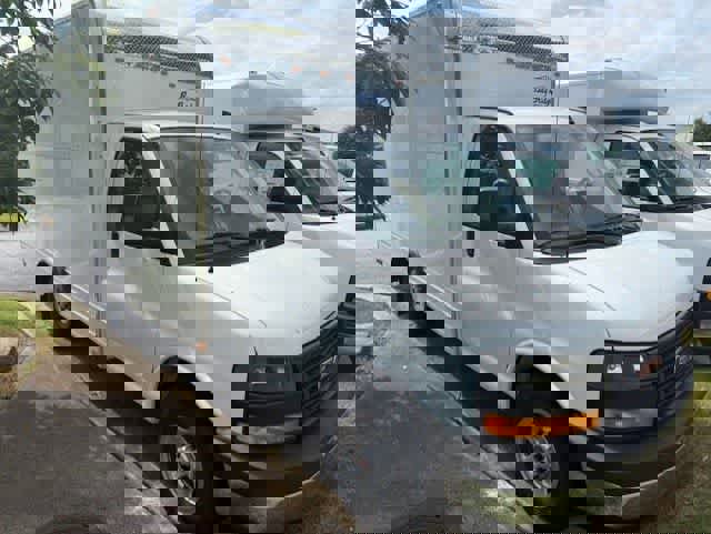 New 2025 GMC Savana 3500 w/ Power Convenience Package image 3