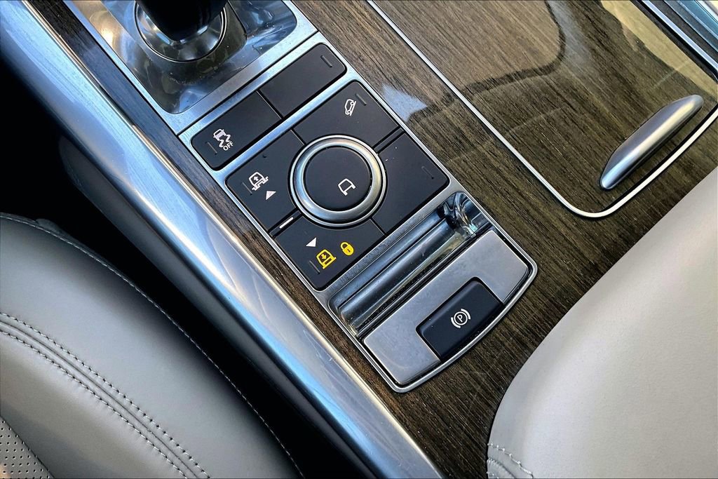 Used 2018 Land Rover Range Rover Sport HSE image 51