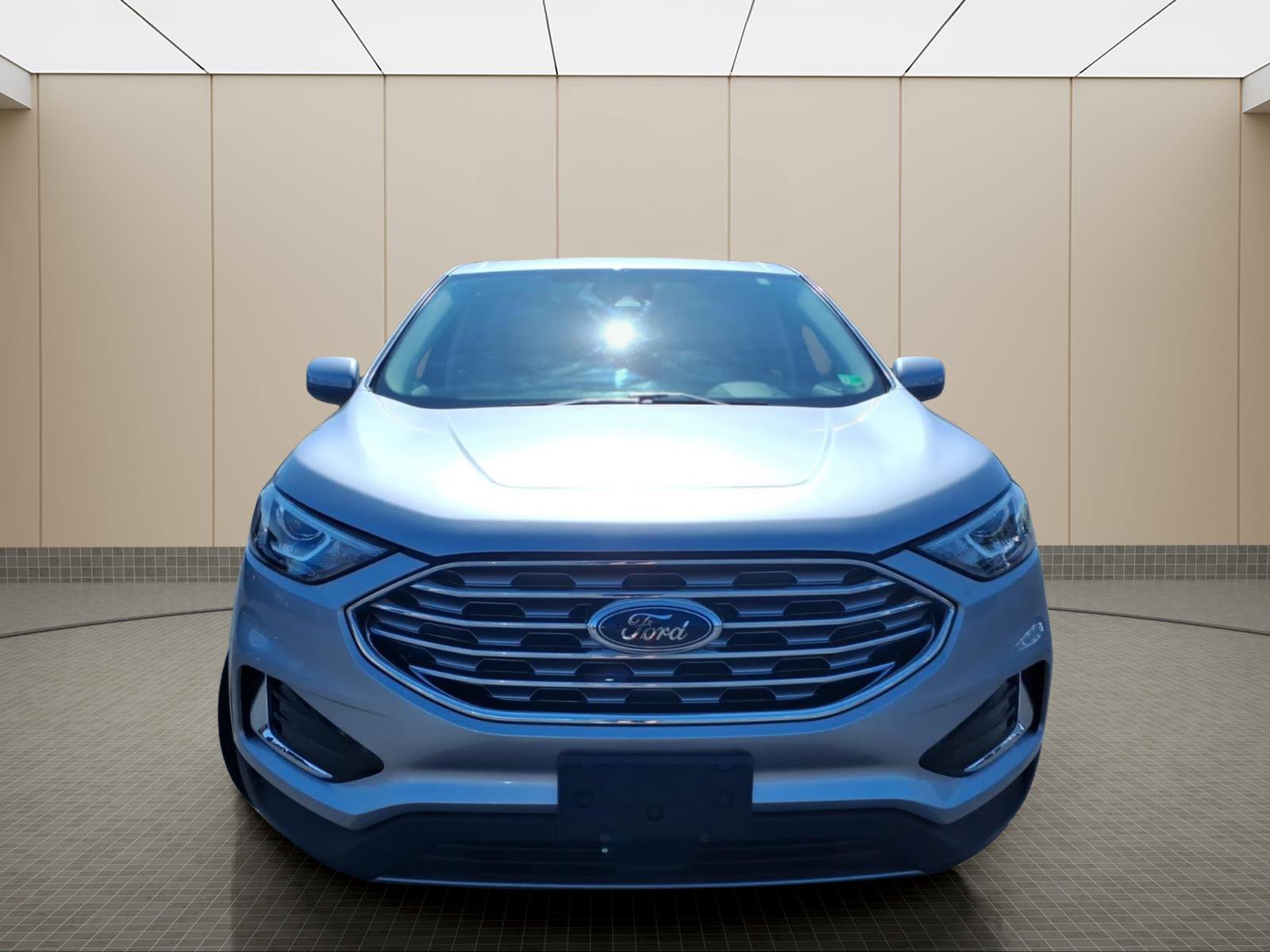 Used 2022 Ford Edge SEL image 3