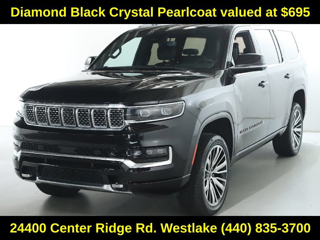 Used 2024 Jeep Grand Wagoneer Series III w/ HD Trailer Tow Package AWD/4WD image 4
