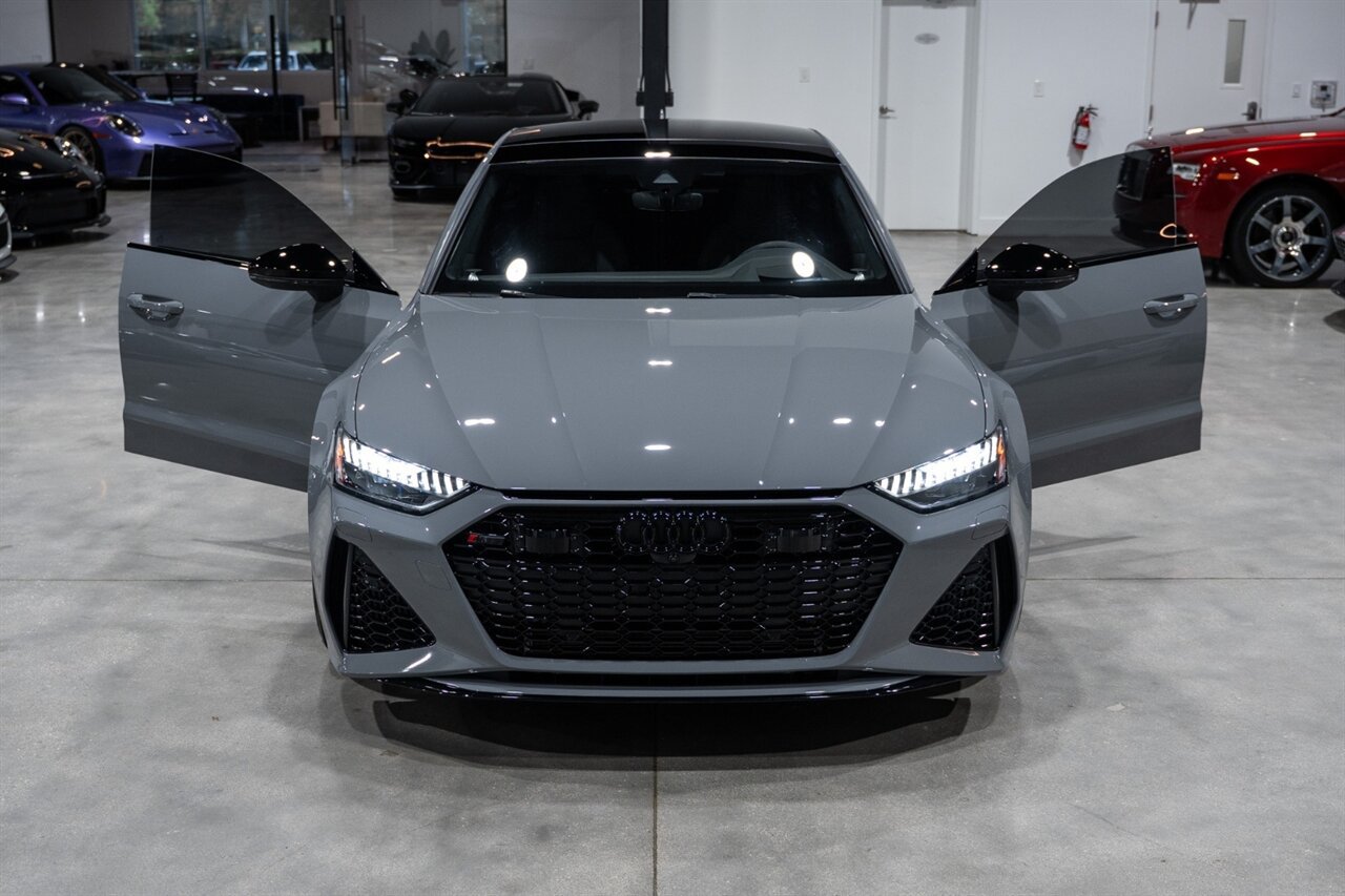 Used 2023 Audi RS 7 Sportback AWD/4WD image 43