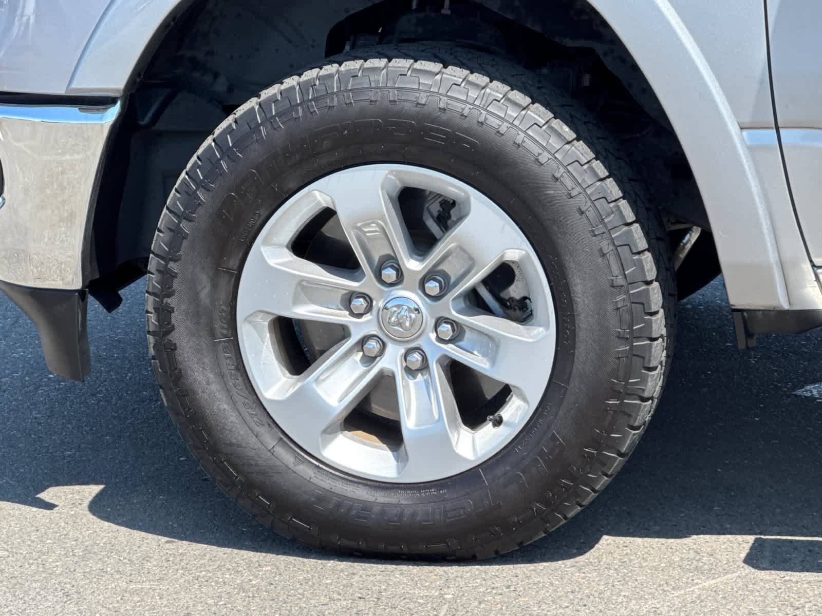 Used 2022 RAM 1500 Laramie w/ Off Road Group AWD/4WD image 30