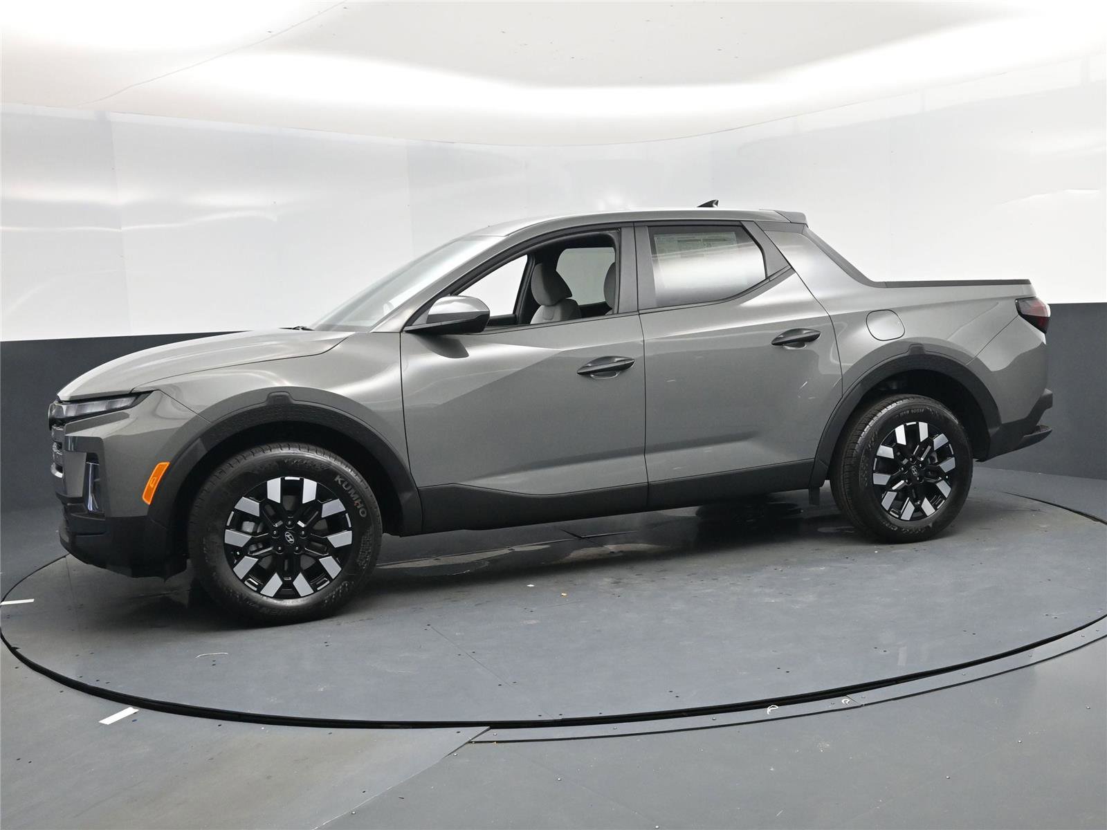 New 2026 Hyundai Santa Cruz SE image 3