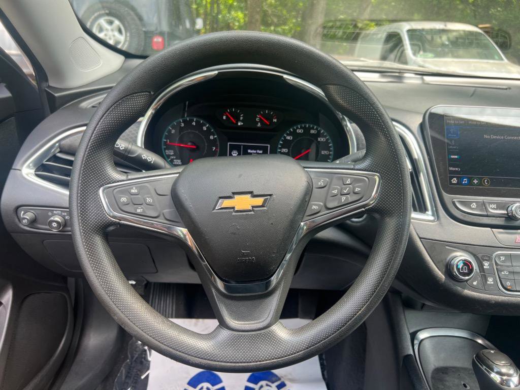 Used 2019 Chevrolet Malibu LT image 15