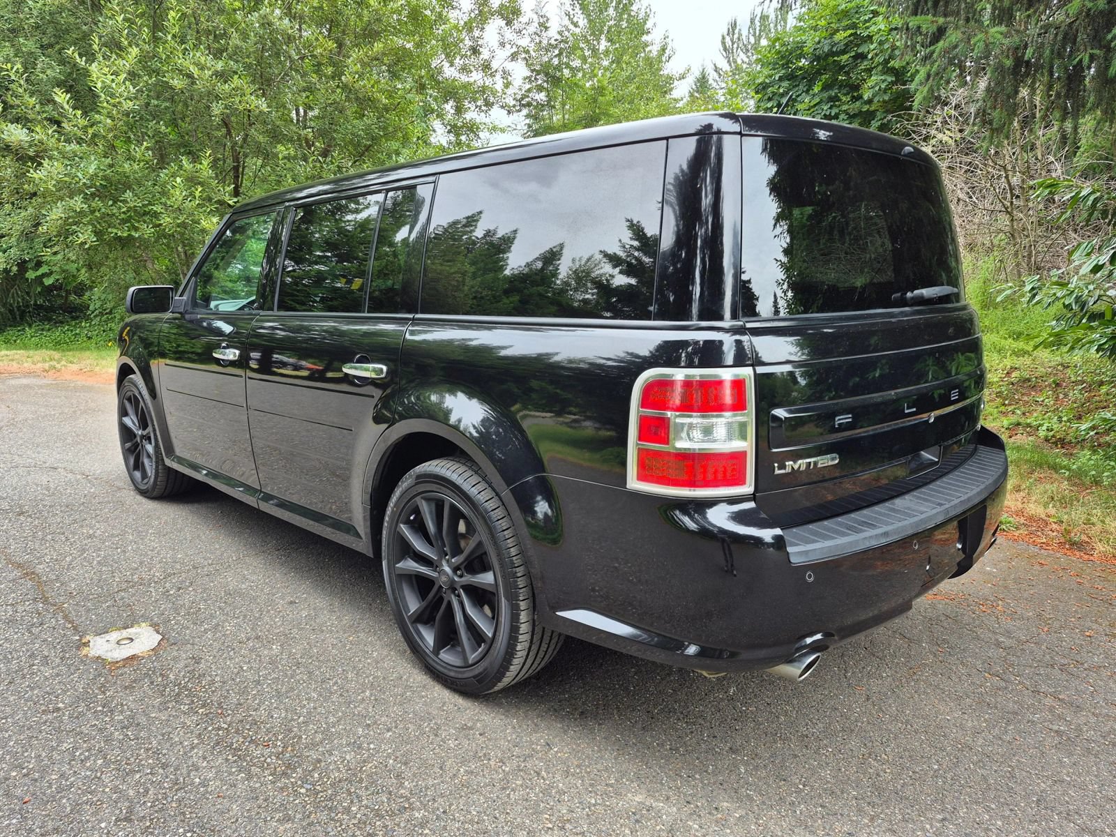 Used 2019 Ford Flex Limited w/ Limited Appearance Package AWD/4WD image 3