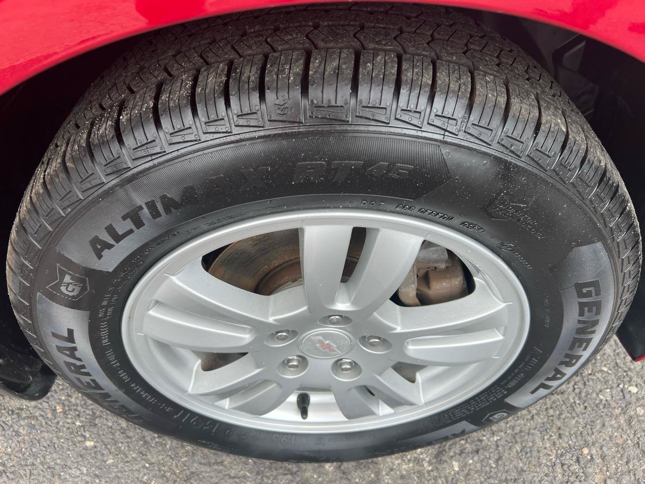 Used 2013 Chevrolet Sonic LT FWD image 4