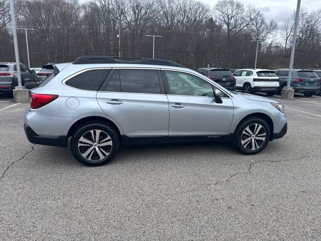 Used 2018 Subaru Outback 2.5i Limited image 9