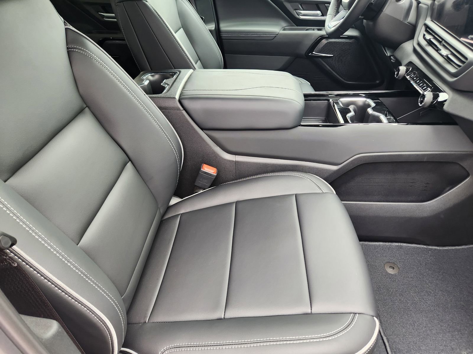 New 2026 Chevrolet Silverado EV LT image 8