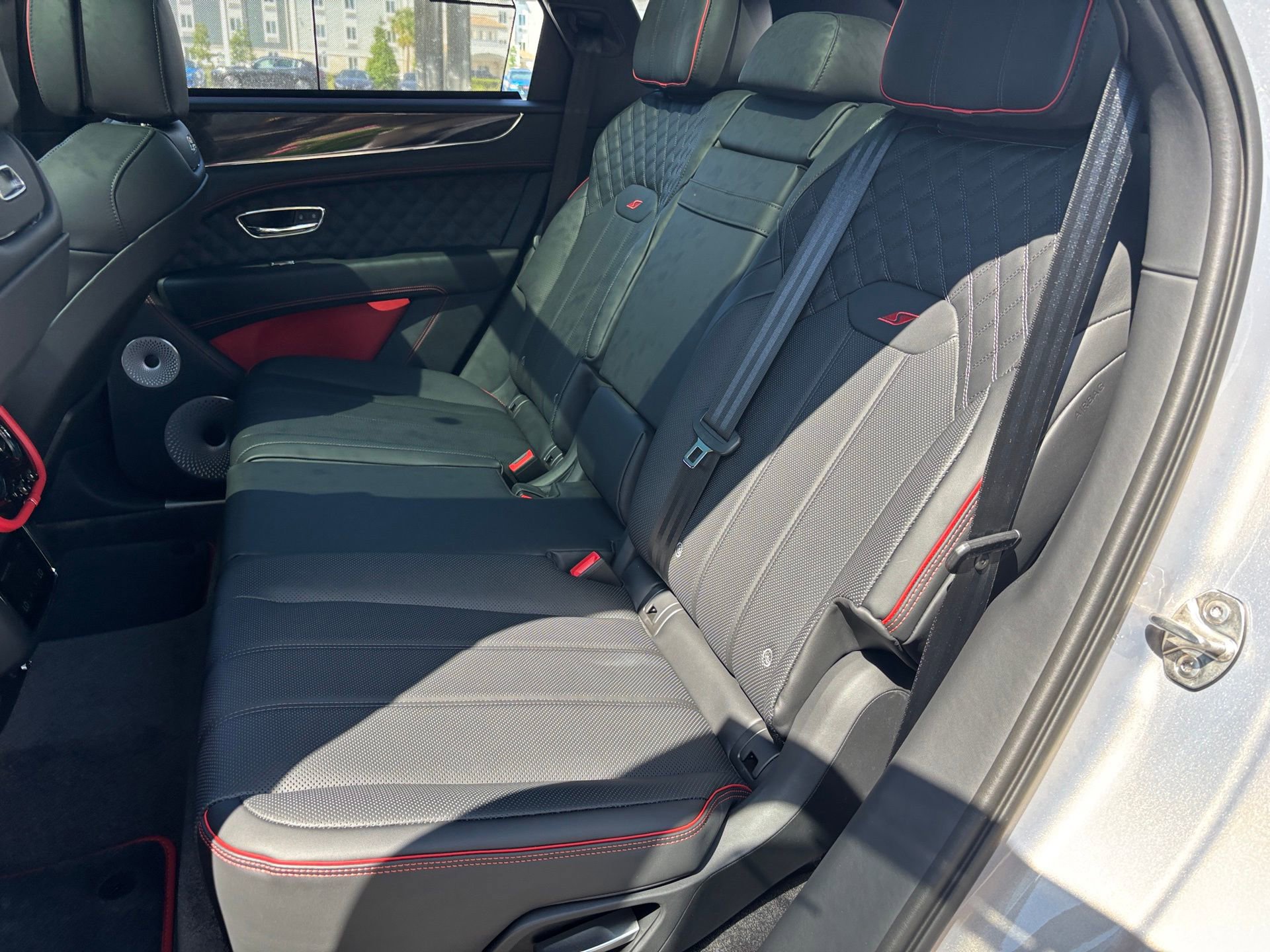 New 2025 Bentley Bentayga image 19