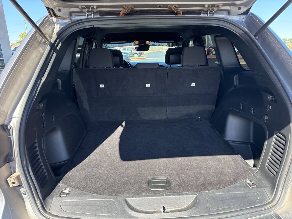 Used 2021 Jeep Grand Cherokee Laredo AWD/4WD image 6