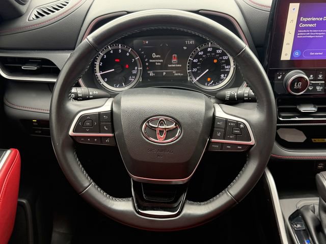 Used 2023 Toyota Highlander XSE AWD/4WD image 13