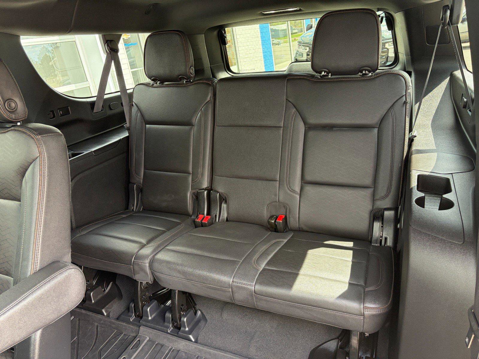 Used 2023 Chevrolet Suburban High Country AWD/4WD image 24