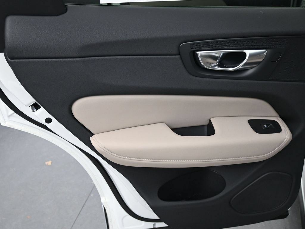 New 2026 Volvo XC60 T8 Core w/ Climate Package AWD/4WD image 21