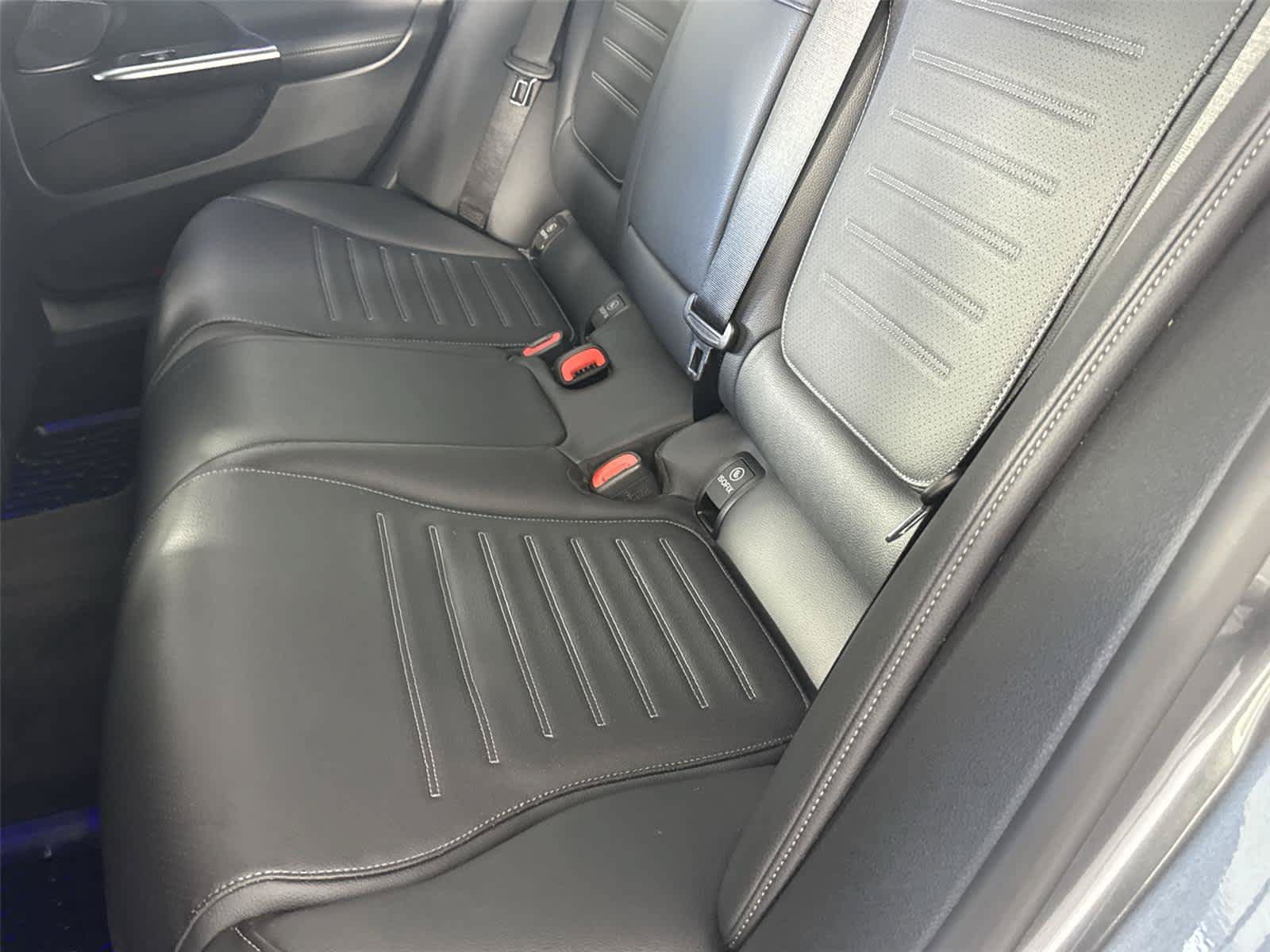 Used 2023 Mercedes-Benz C 300 4MATIC Sedan image 13