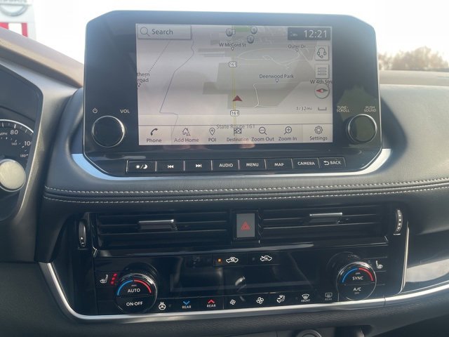 Used 2023 Nissan Rogue SL w/ SL Premium Package image 16