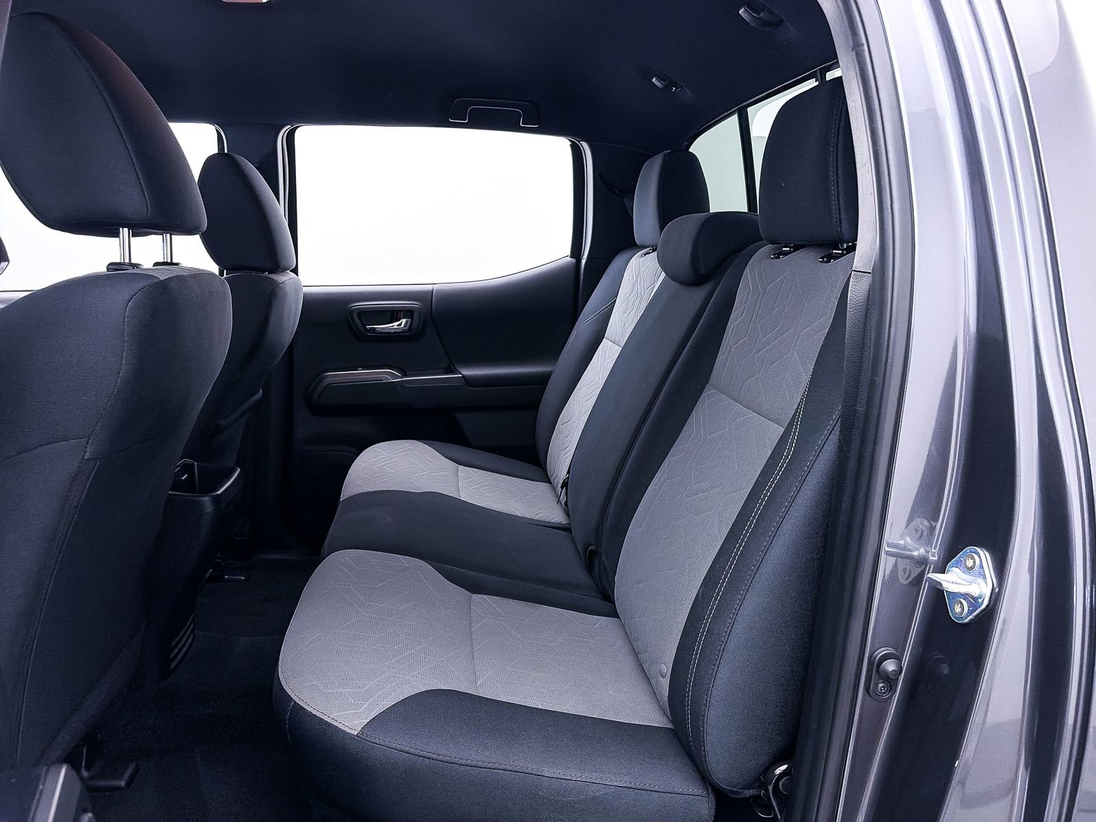 Used 2023 Toyota Tacoma TRD Sport AWD/4WD image 34