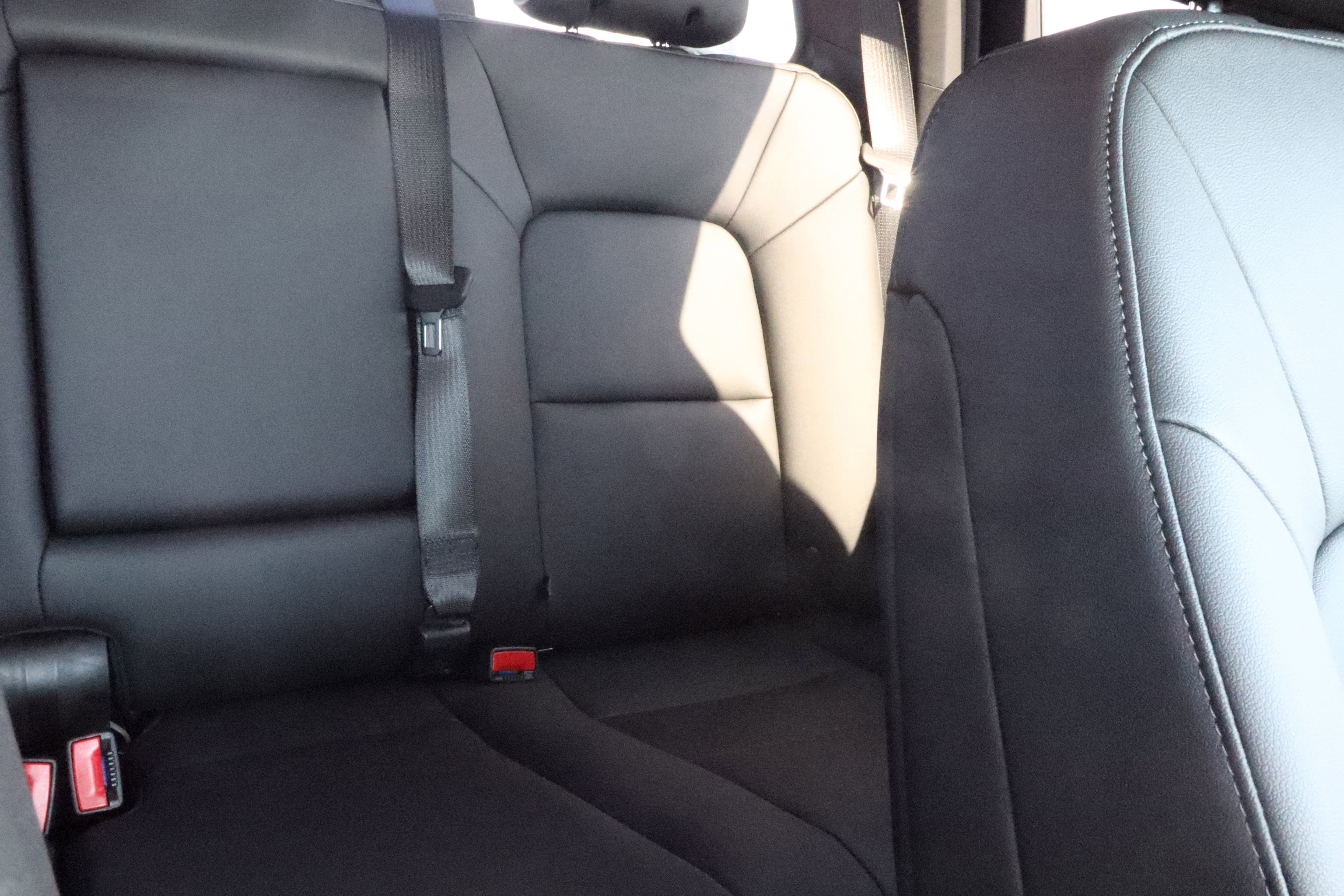 New 2025 GMC Canyon Elevation w/ Convenience Package image 12