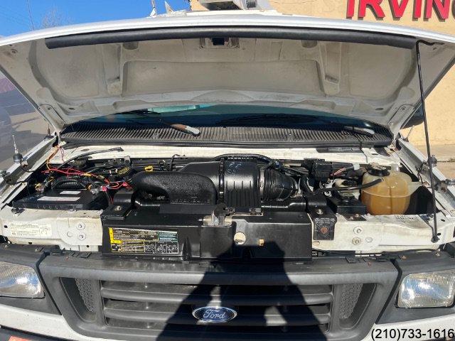 Used 2006 Ford E-350 and Econoline 350 Super Duty RWD image 10