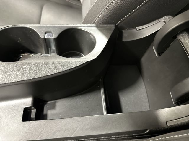 Used 2022 Chevrolet Camaro LT RWD image 35