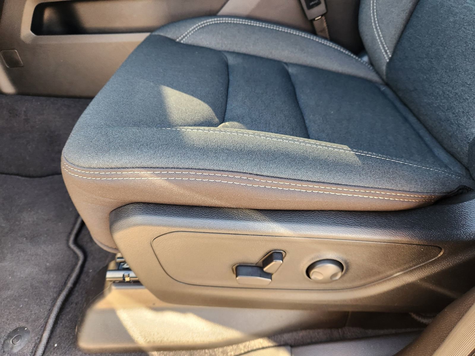 New 2026 RAM 1500 4x4 Crew Cab image 20