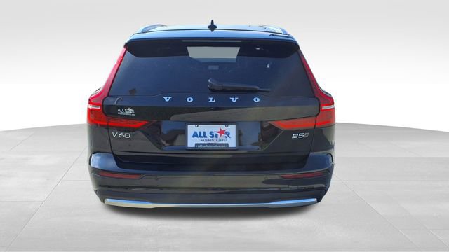 Certified 2025 Volvo V60 B5 Cross Country Plus image 7