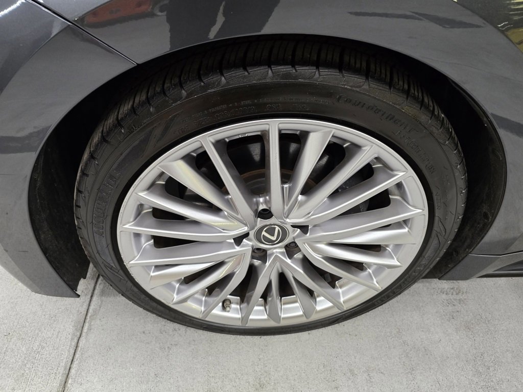 Used 2022 Lexus IS 300 w/ Premium Package image 9