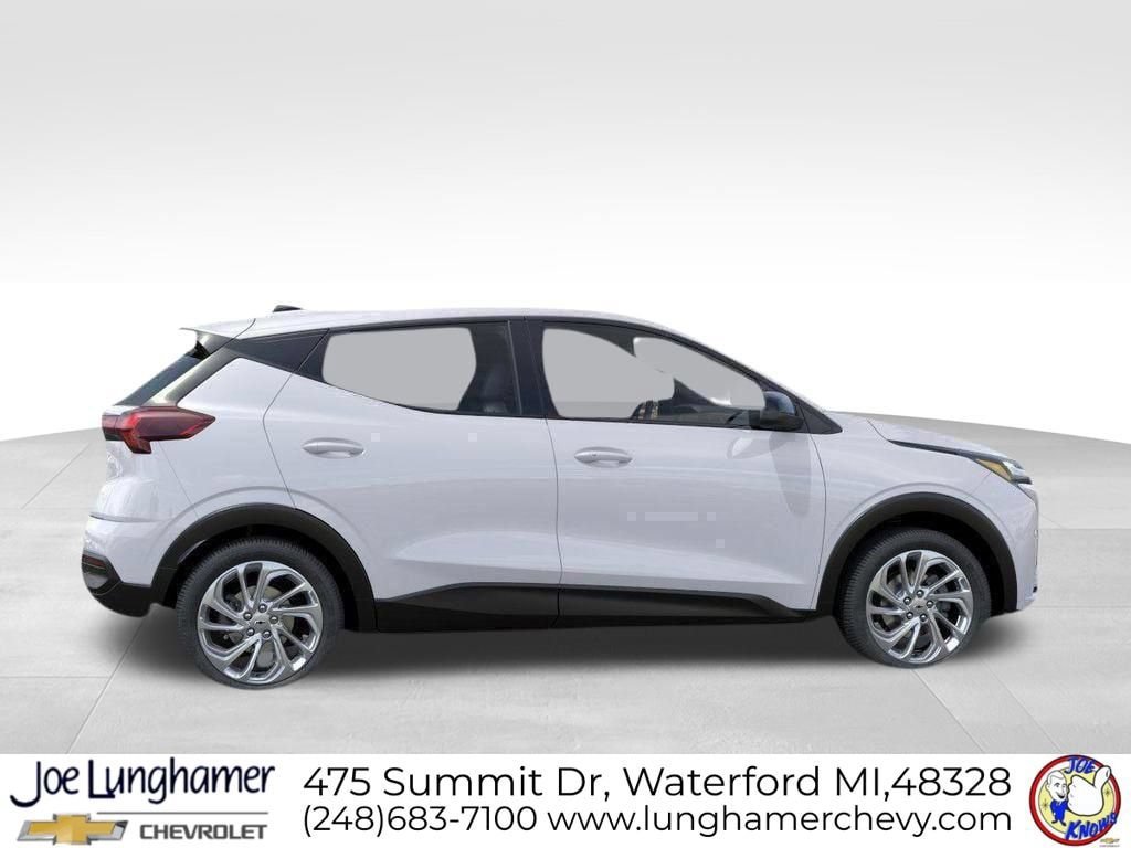 New 2027 Chevrolet Bolt LT w/ Comfort Package FWD image 5