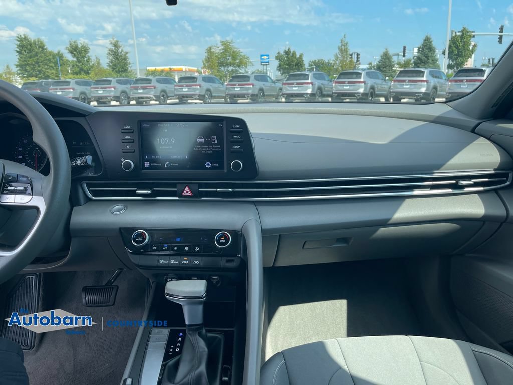 Used 2023 Hyundai Elantra SEL FWD image 15