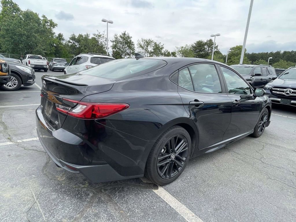 Used 2025 Toyota Camry SE FWD image 26