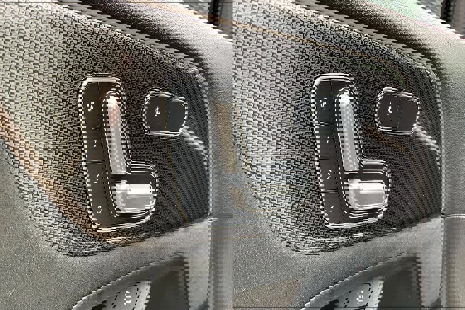 Used 2021 Mercedes-Benz GLA 35 AMG 4MATIC image 35