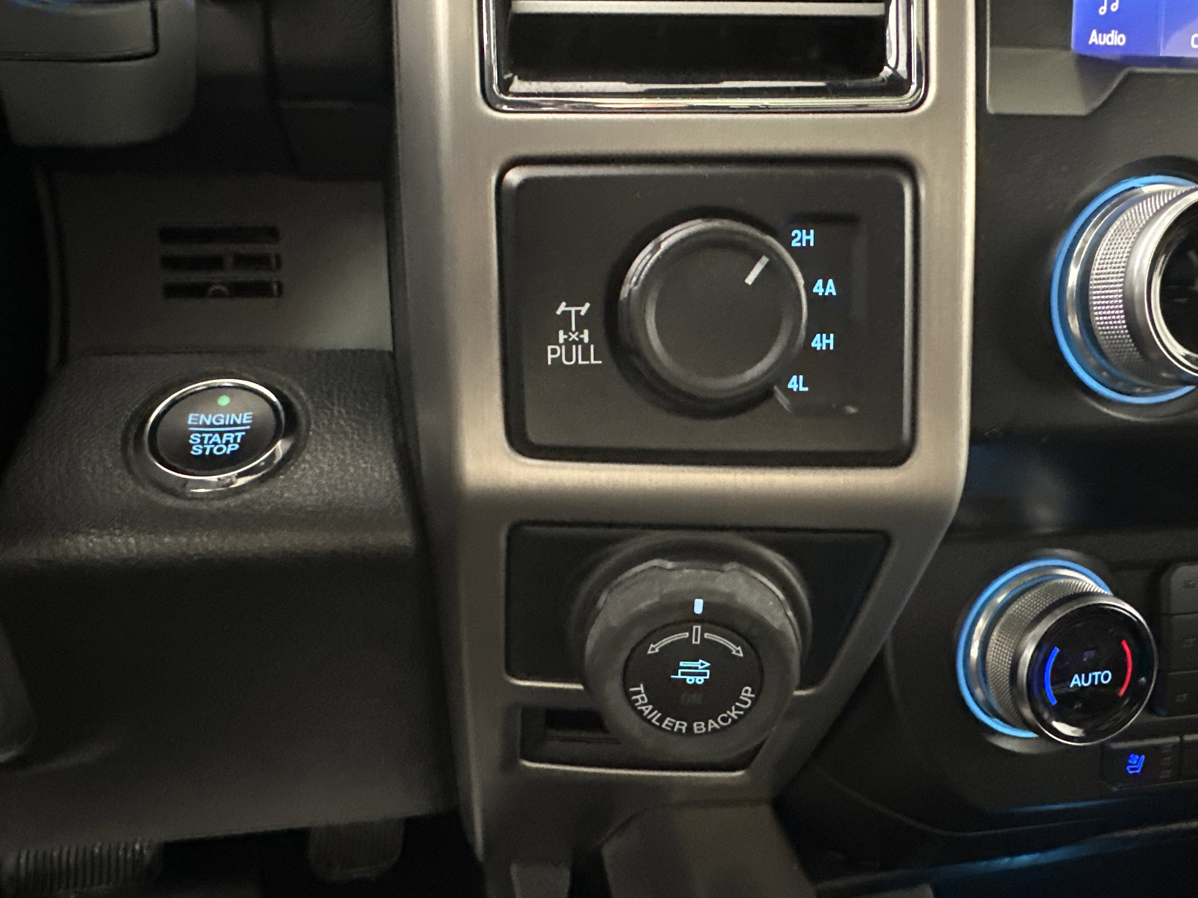 Used 2020 Ford F150 Platinum w/ Equipment Group 701A Luxury image 22