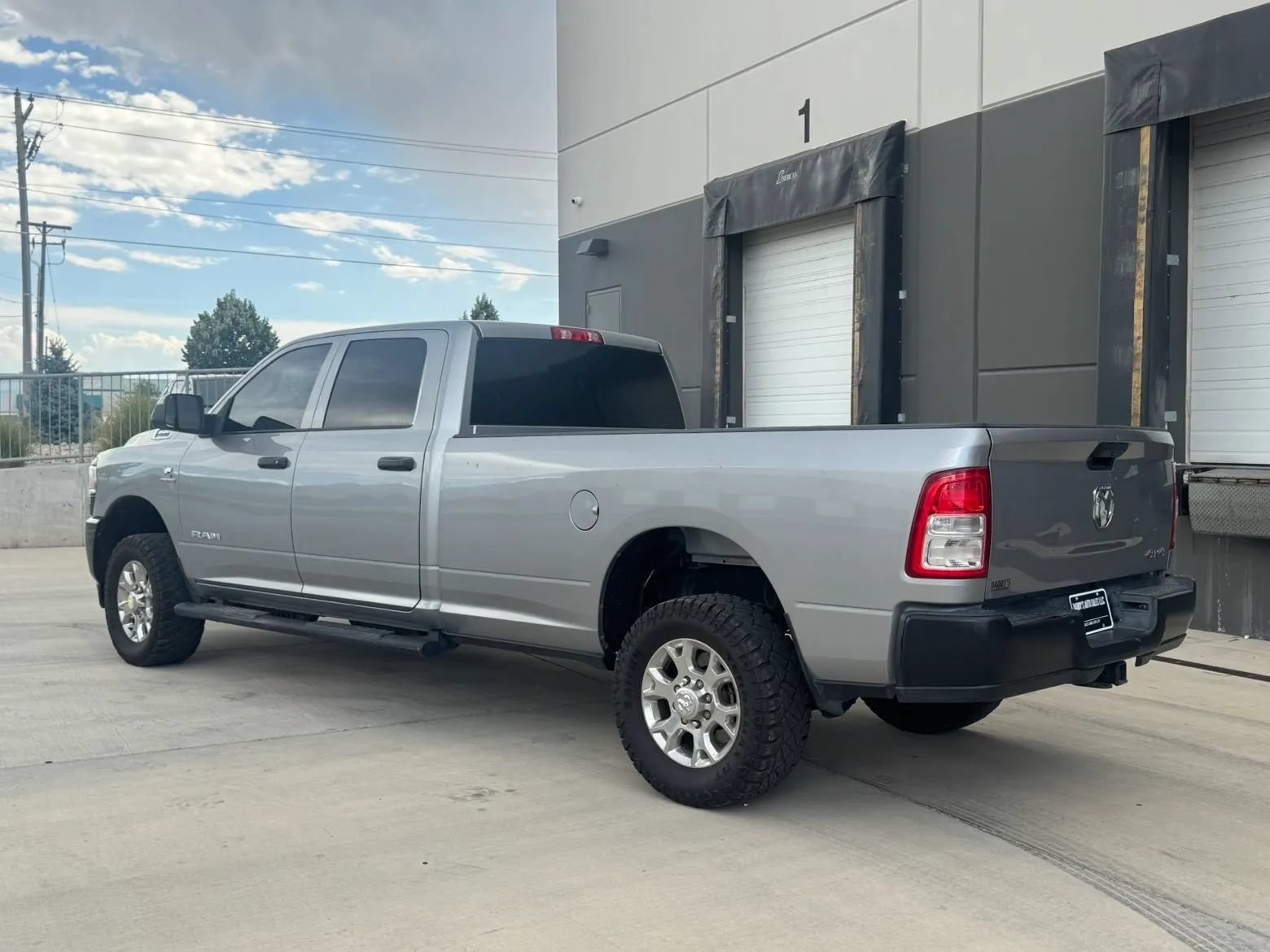 Used 2022 RAM 3500 Tradesman AWD/4WD image 3