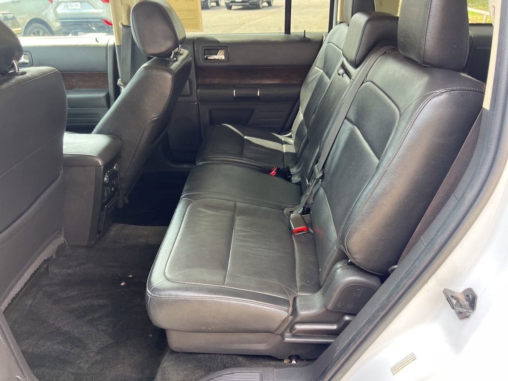Used 2018 Ford Flex Limited image 18