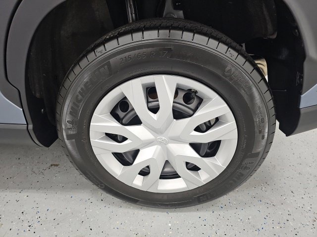 Certified 2024 Toyota Corolla Cross L AWD/4WD image 11