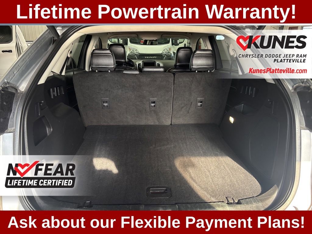 Used 2024 Ford Edge Titanium image 16