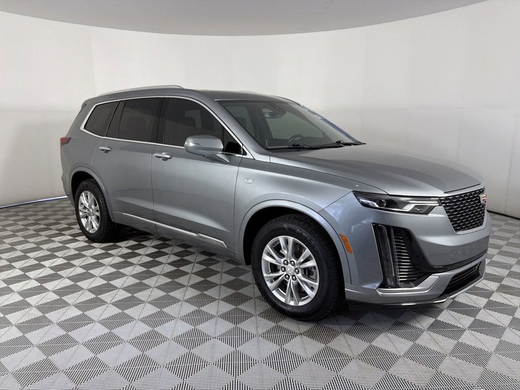 Used 2023 Cadillac XT6 Luxury image 1