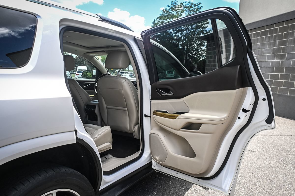 Used 2018 GMC Acadia Denali AWD/4WD image 15