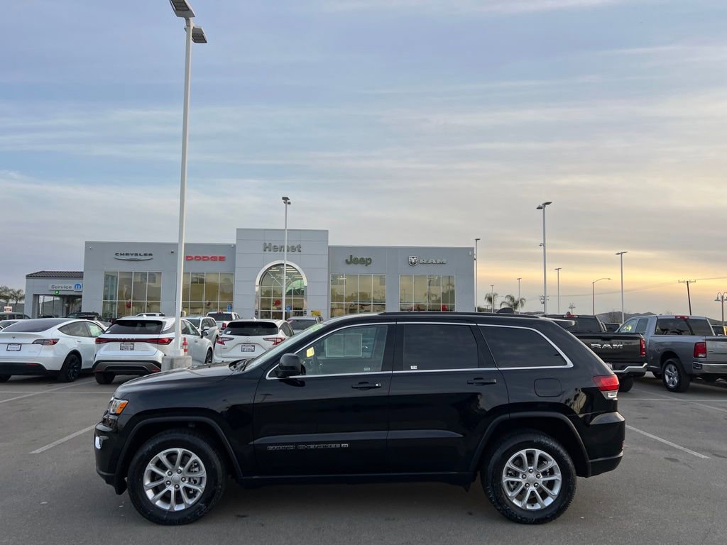 Used 2022 Jeep Grand Cherokee Laredo E image 5