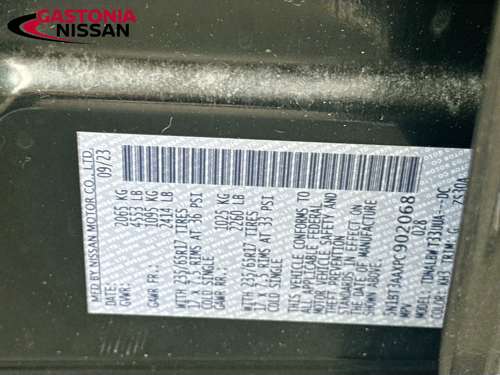 Used 2023 Nissan Rogue S image 36