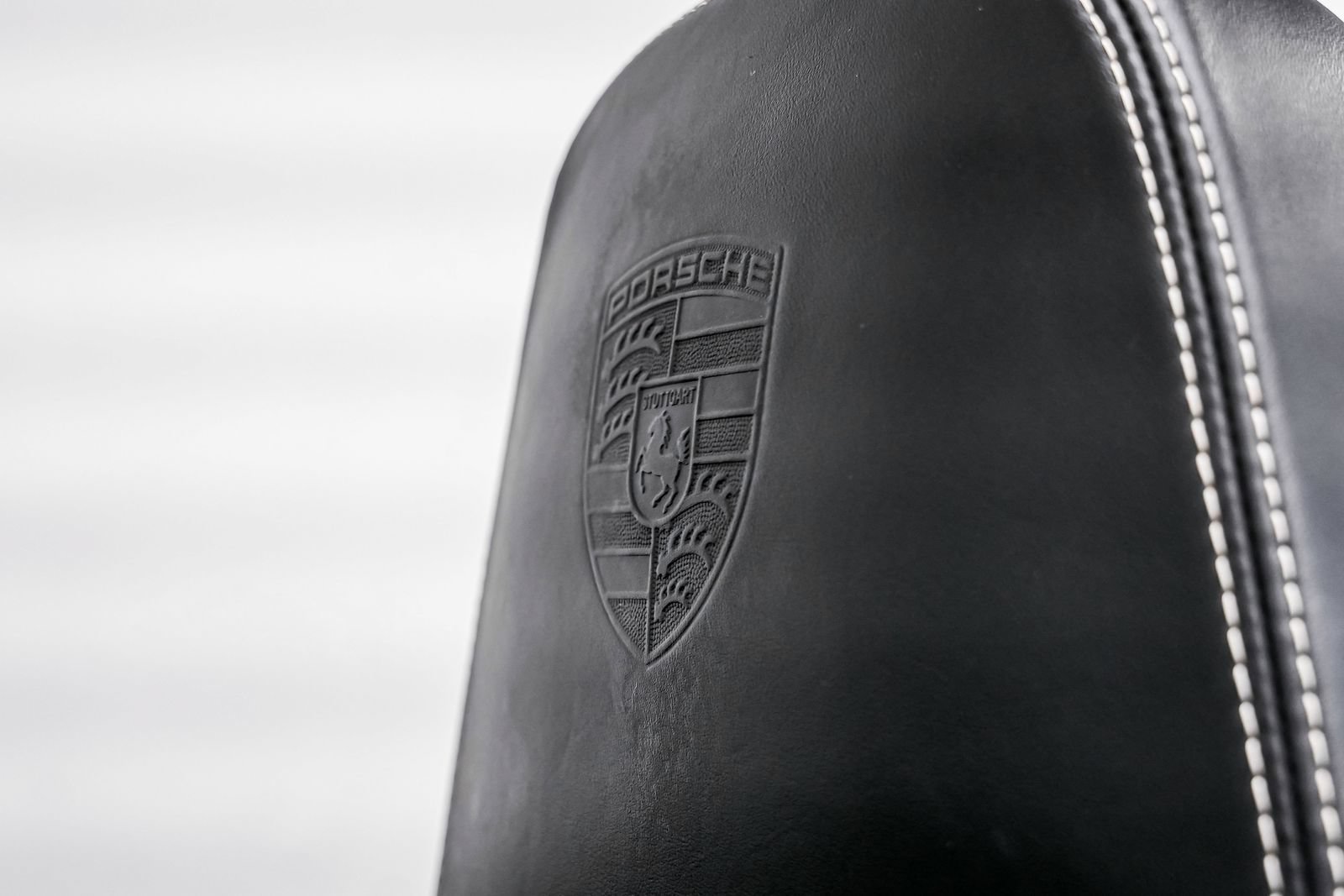 Used 2011 Porsche 911 Turbo S AWD/4WD image 18