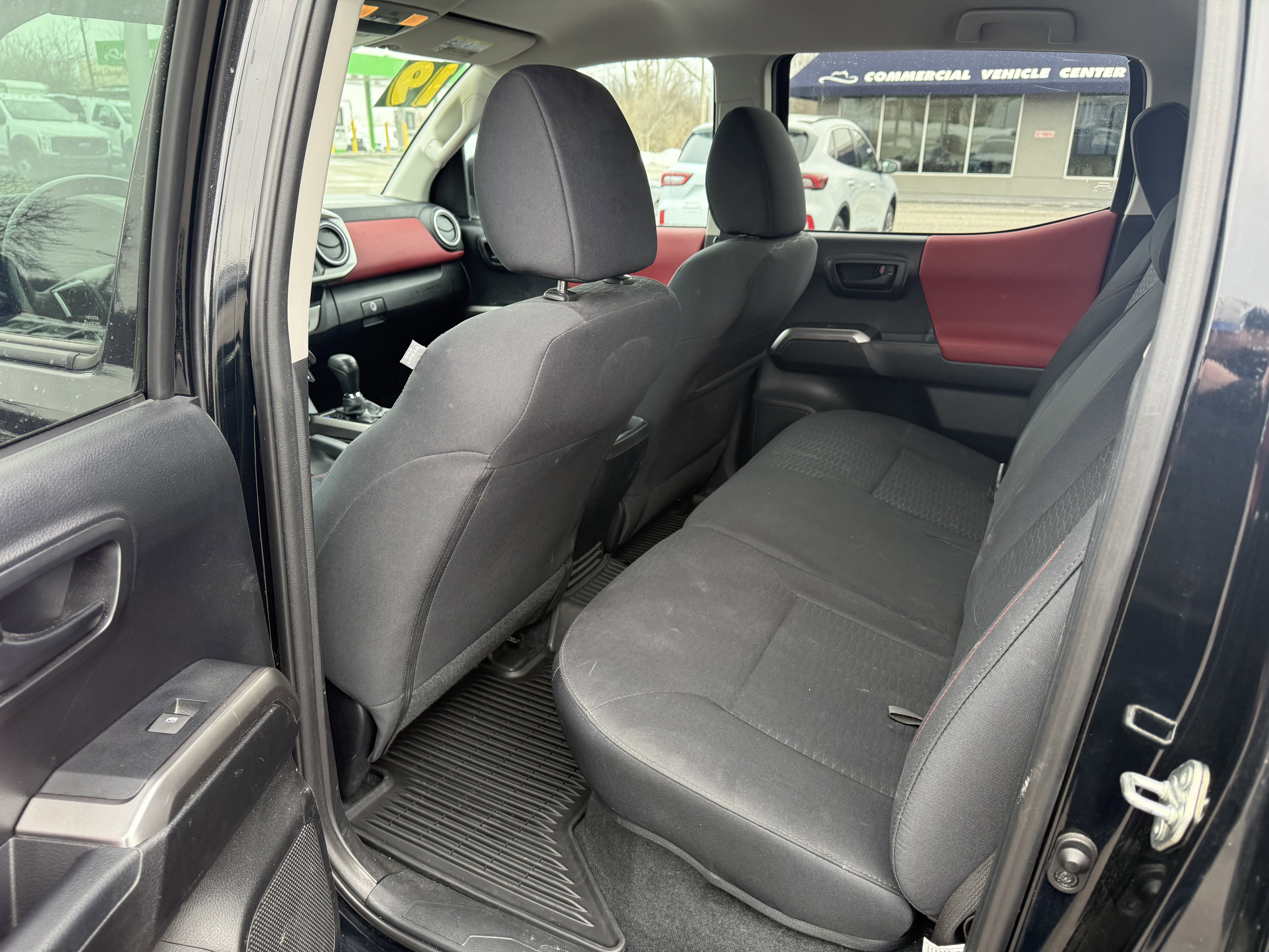 Used 2019 Toyota Tacoma SR5 image 9