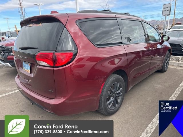 Used 2020 Chrysler Pacifica Touring-L image 4