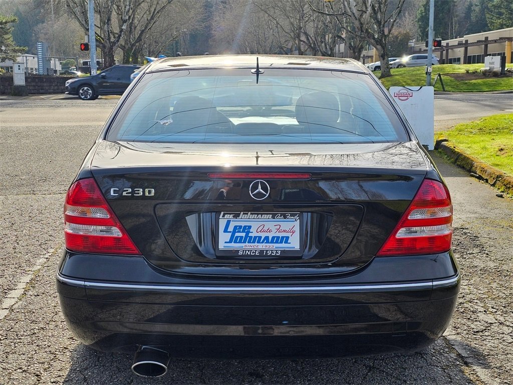 Used 2006 Mercedes-Benz C 230 Sedan image 6