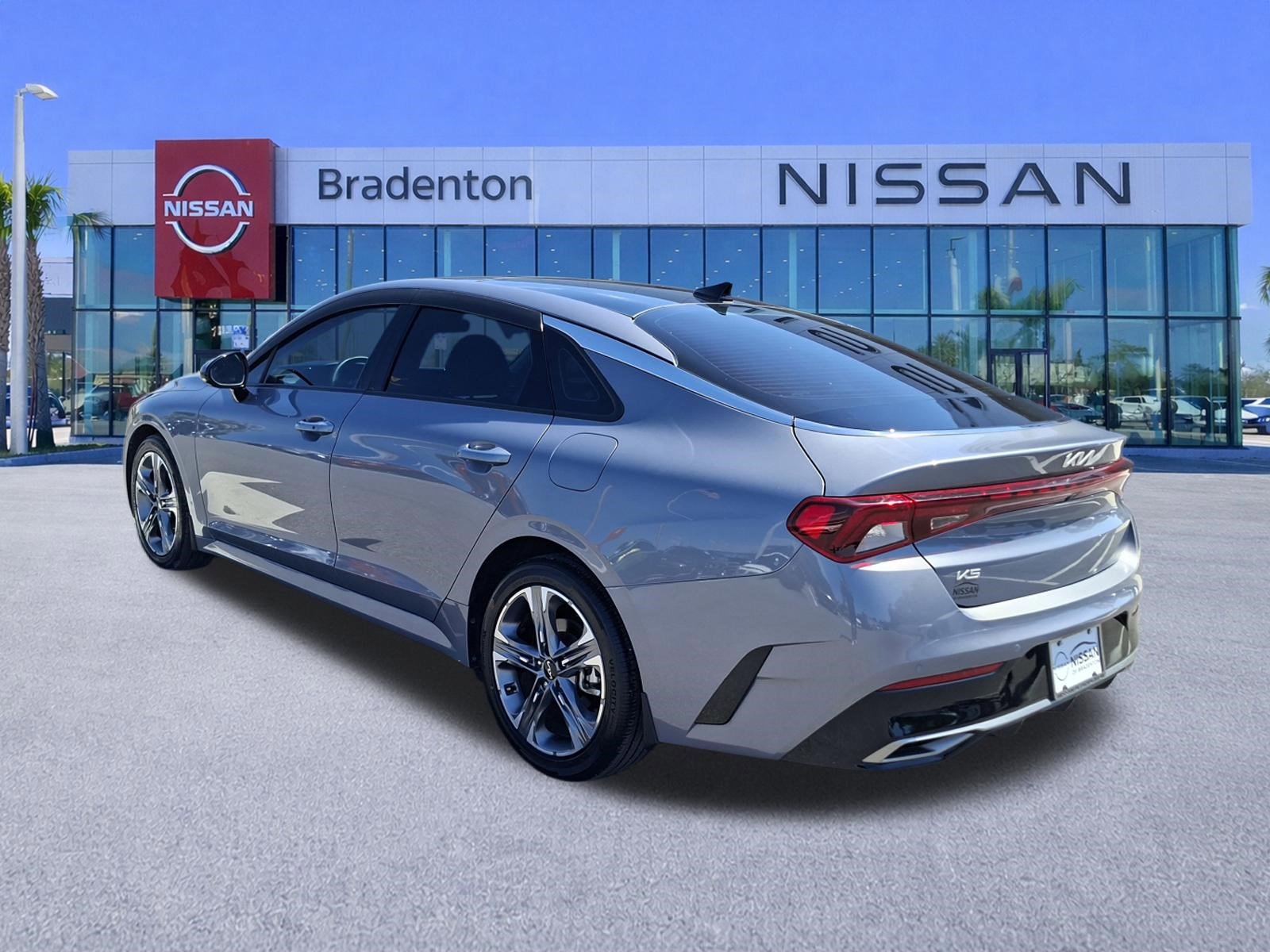 Used 2023 Kia K5 EX FWD image 7