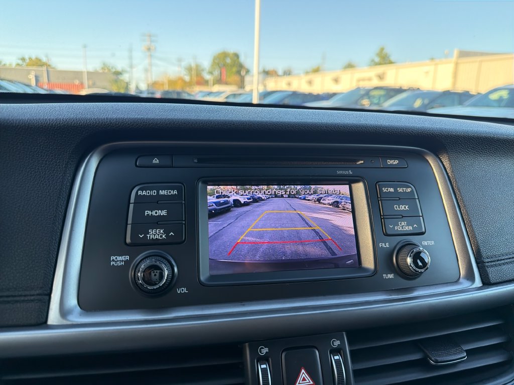 Used 2017 Kia Optima LX FWD image 14