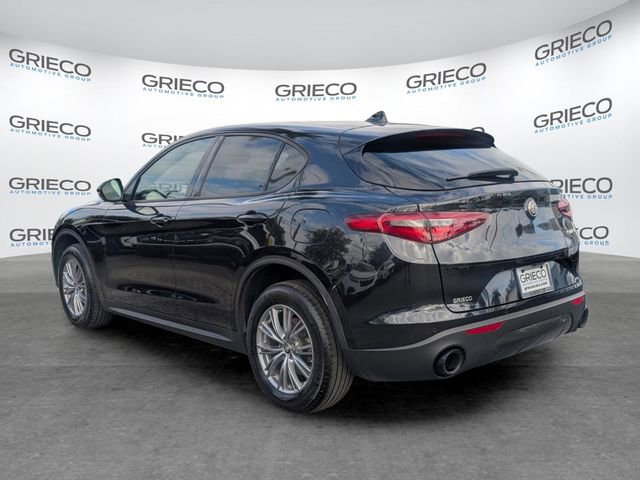 Used 2023 Alfa Romeo Stelvio Sprint RWD image 5