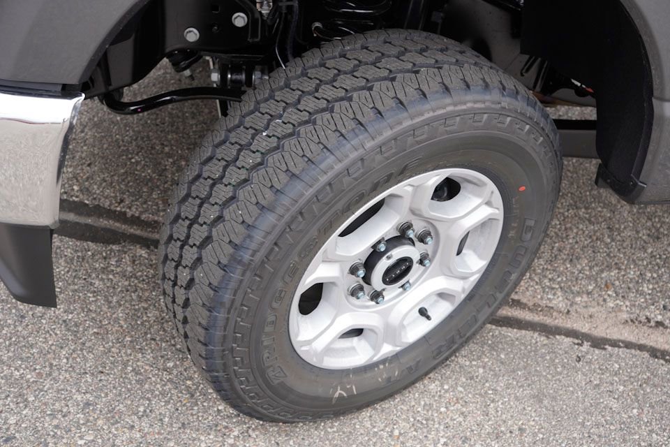 New 2026 Ford F250 XLT w/ XLT Premium Package image 9