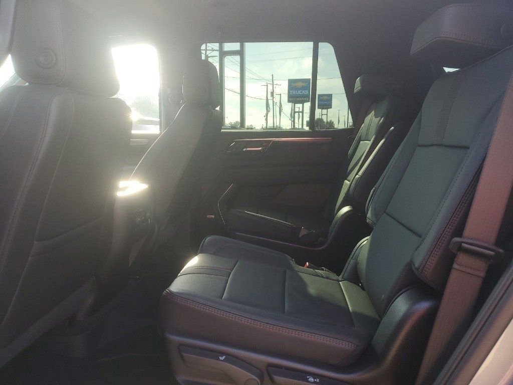Certified 2025 Chevrolet Tahoe RST w/ RST Performance Edition image 12